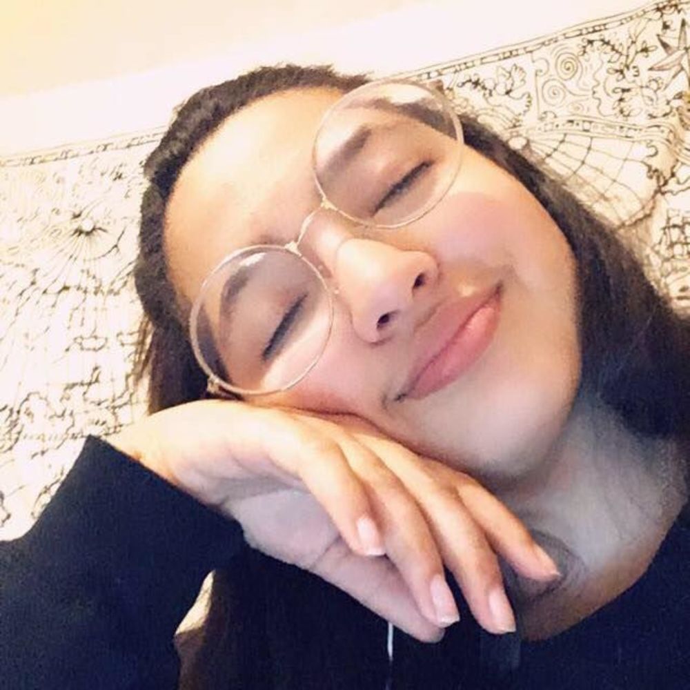 Meet your Posher, Lesly